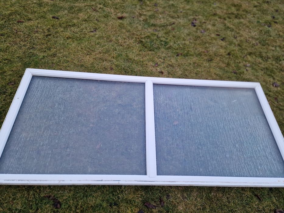 Okno 242 x 105 fix białe, ornament - efekt wody