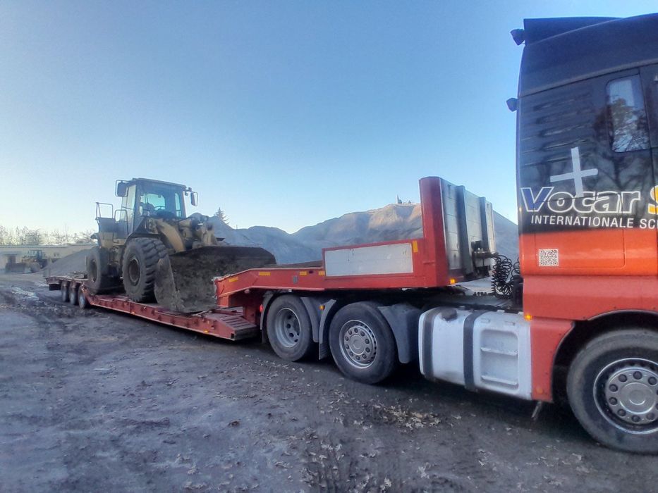 Тягач з тралом передній заїзд