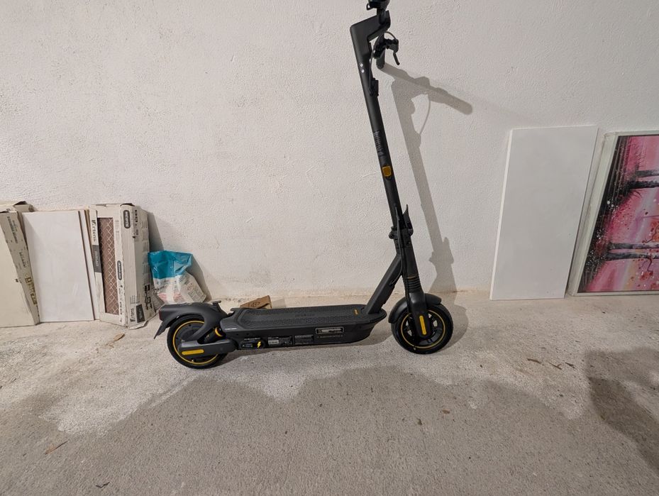 Segway Ninebot KickScooter MAX G2 Nova