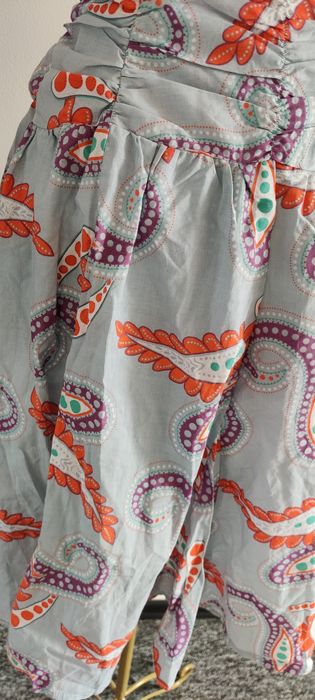 Piękna rozkloszowana spódnica z bawełny rozm s