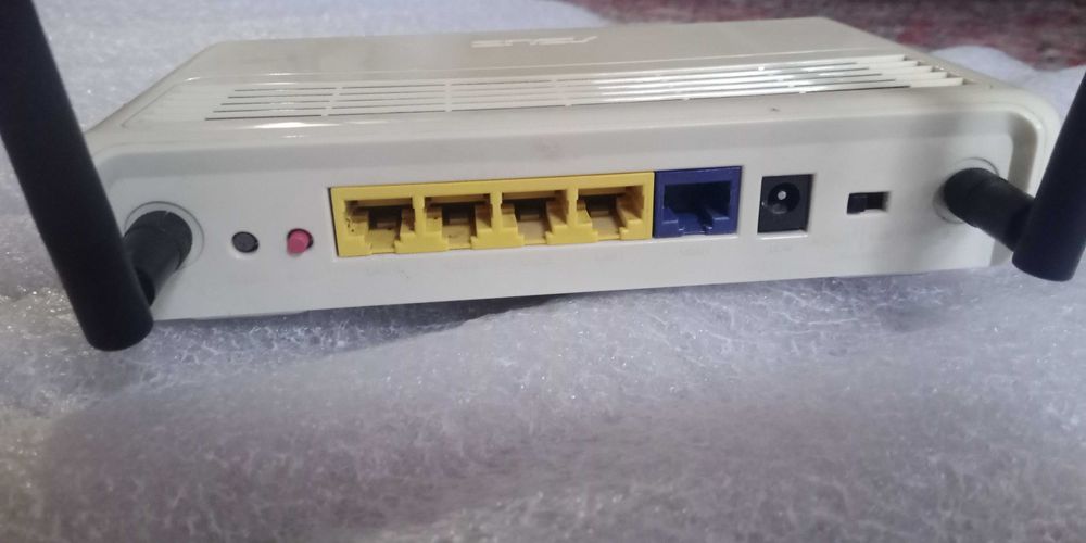 Asus rt-n12 wifi роутер 300 м бит/с