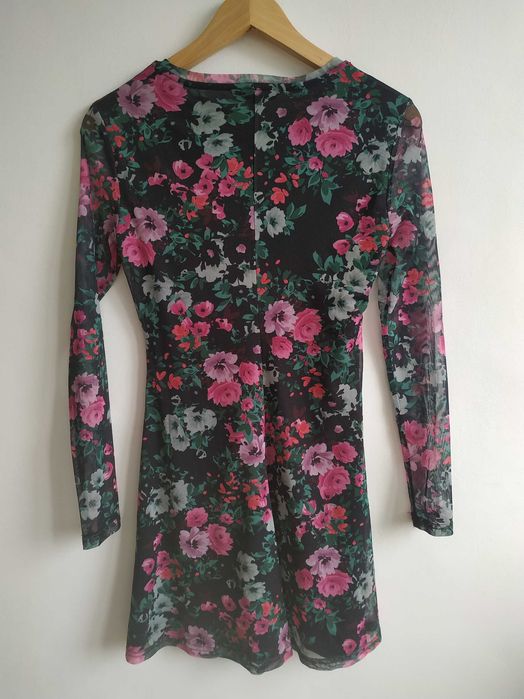 Sukienka Stradivarius print kwiaty siateczka - S