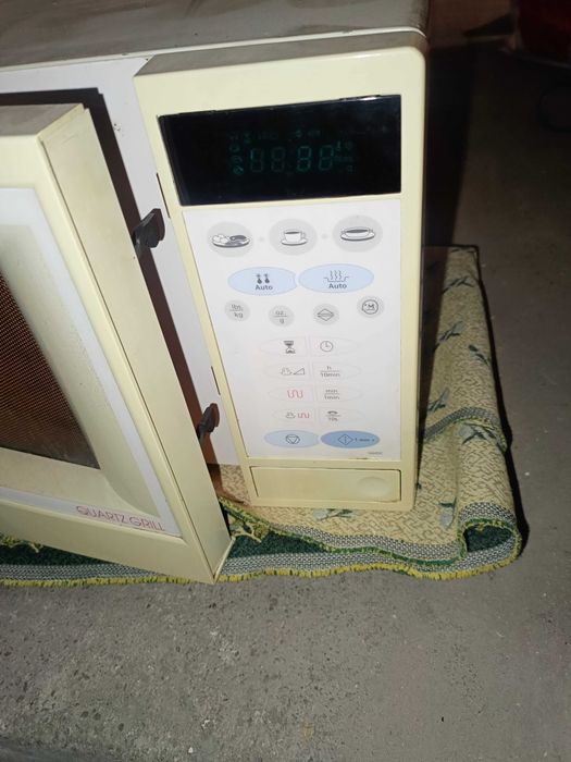 Mikrofalówka kuchenna Samsung