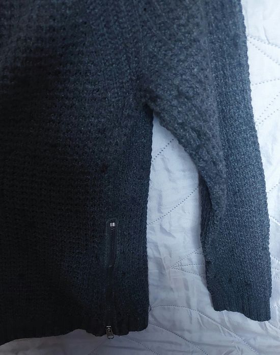 Czarny sweterek H&M