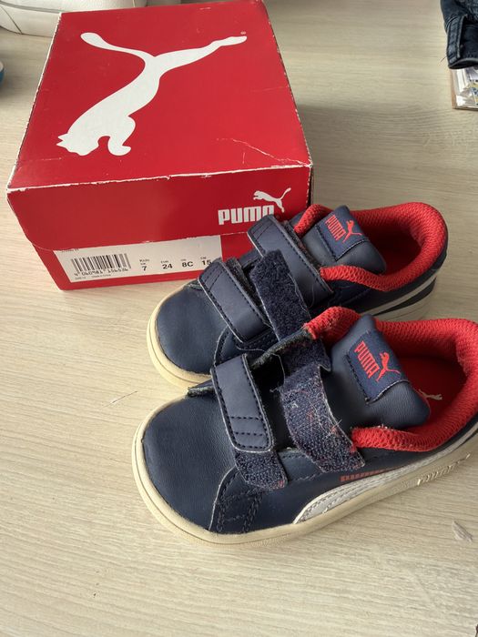 дитячі сині кросівки бренду Puma