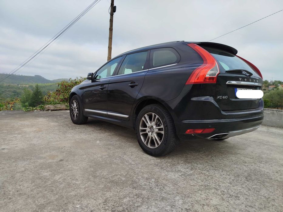 Volvo XC60  D4  Momentum cx automática