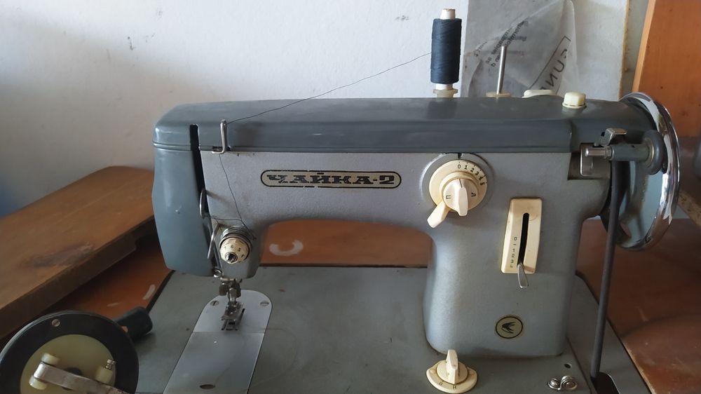 Швейна машинка "Чайка"