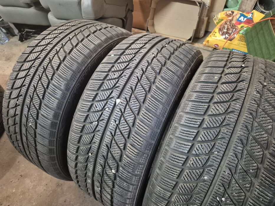 Godride sw608 winter 235/45/17 komplet