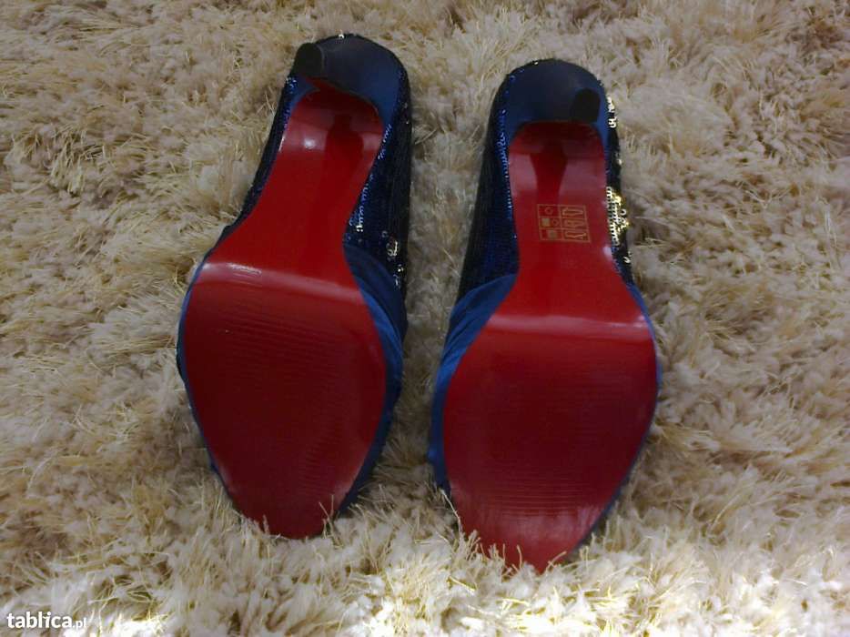 Buty na koturnie-śliczne !!!