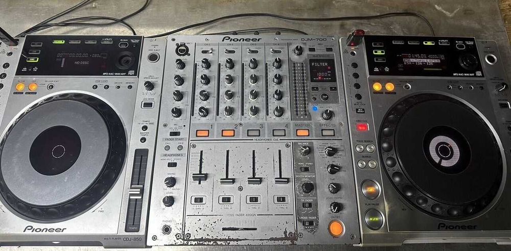 Pioneer cdj 850 djm 700 Kozłówek • OLX.pl