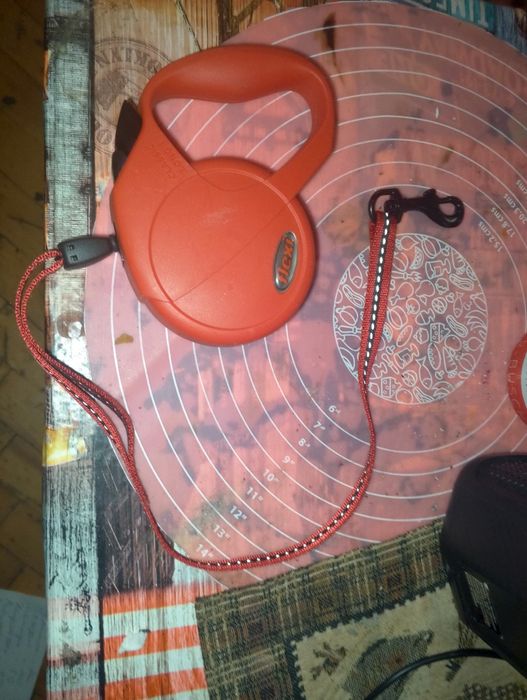 Новая поводок рулетка 5м до 20 кг Германия