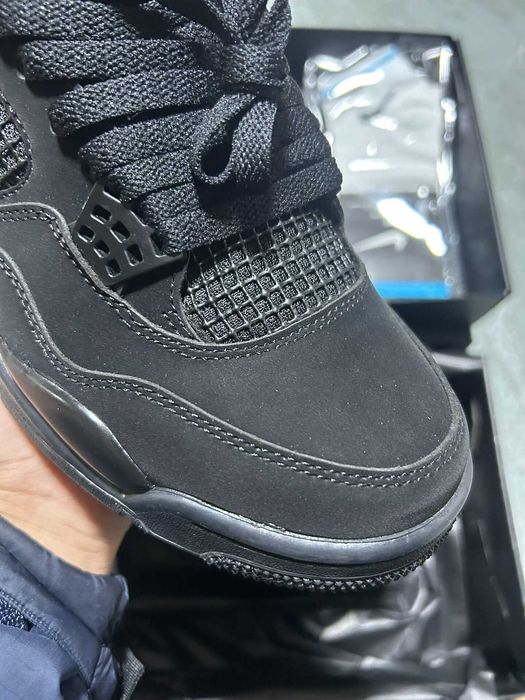 AJ4_Retro_Black_Cat 38