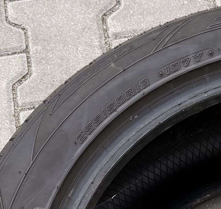 Opony Falken Azenis 255/50/19