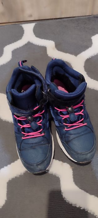 Buty przejściowe krótkie zimowe 37