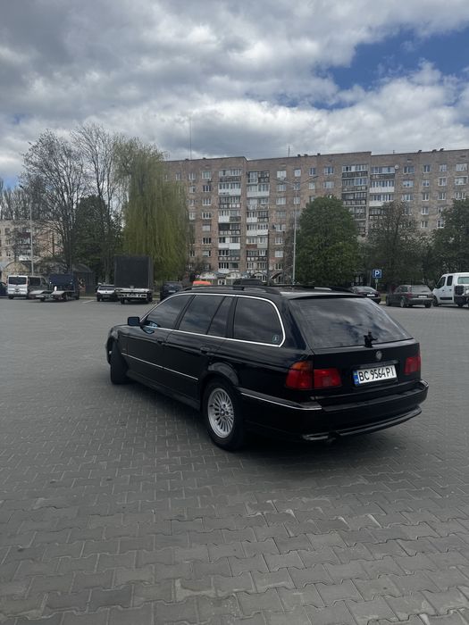 BMW E39 520i в хорошому стані