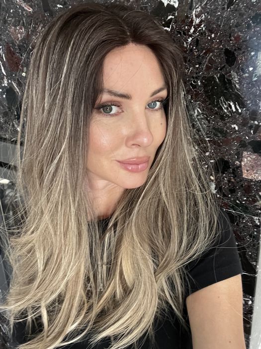 Laura peruka z włosów naturalnych premium