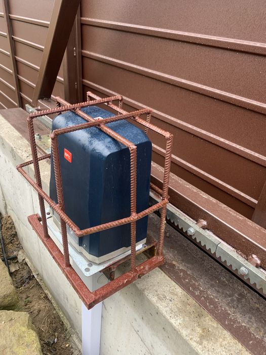 Антивандальна решітка  для автоматики відкатних воріт