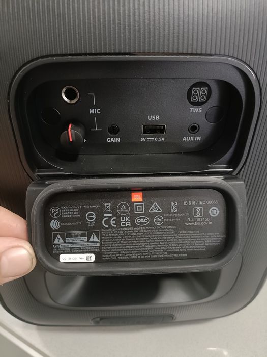 jbl encore Essentials c garantia