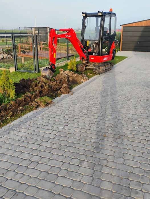 Usługi Mini koparką i Koparko ładowarka