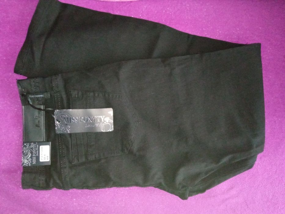 Nowe czarne jeansy 44/46 Miss Fonyty