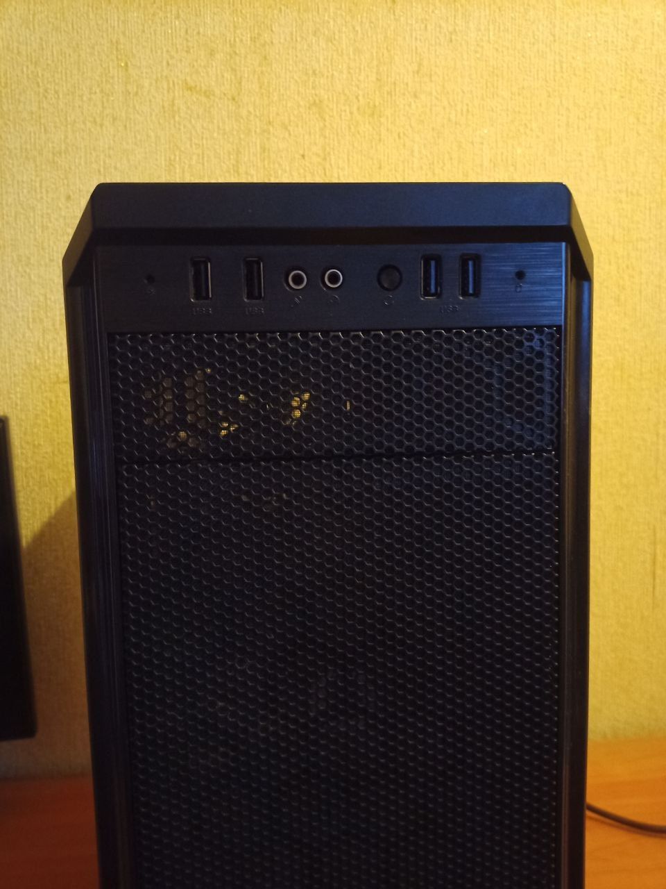 AMD Ryzen 3220g HATOR