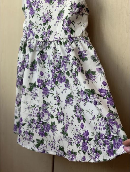 сукня з бантом на спинці у квітковий принт на дівчинку 110 см