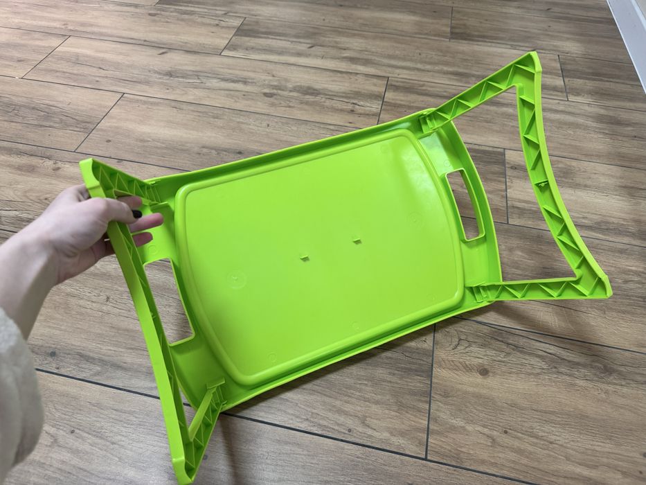 Столик для ноутбука/еды зеленый