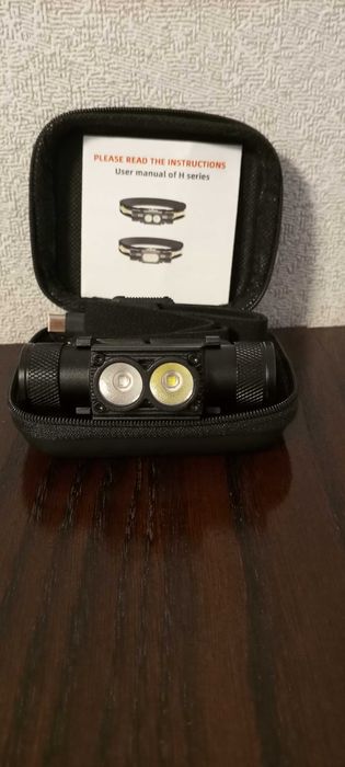 Продам Ліхтар налобний Trinity baits blue headlight з чохлом