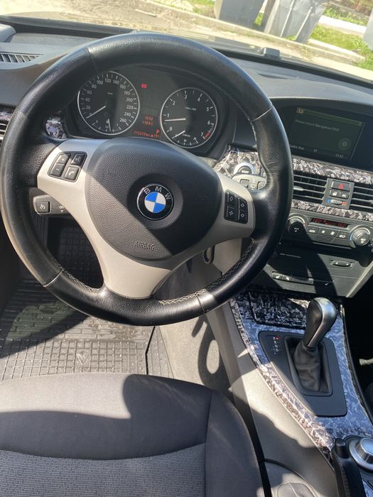 BMW e 90 2006 год.