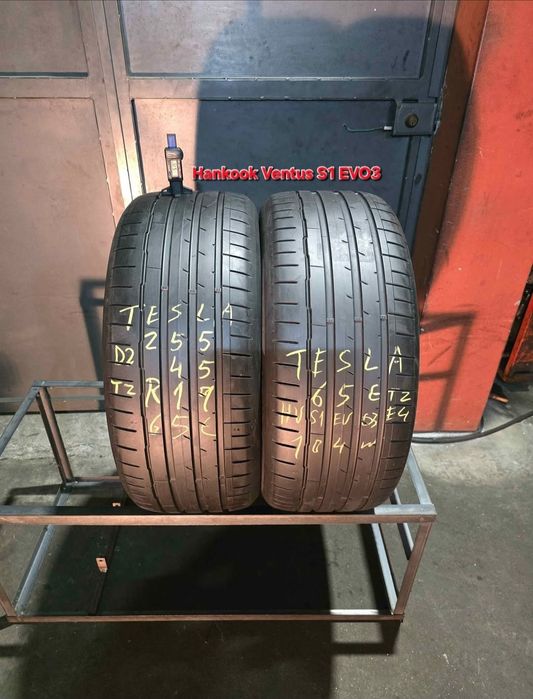 8 Pneus 255/45R19 Hankook  Seminovos  Homologação TESLA