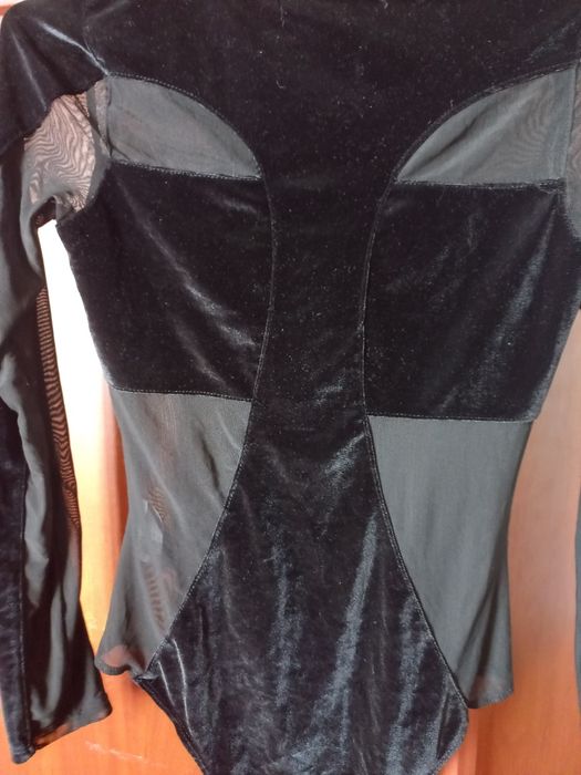 Купальник спортивный эластичный