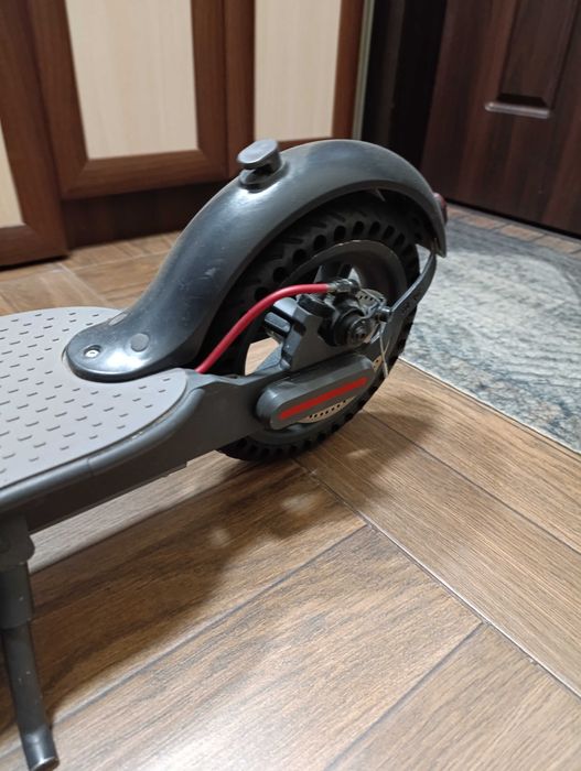 Продам електросамокат XIAOMI M 365 ОРИГІНАЛ!