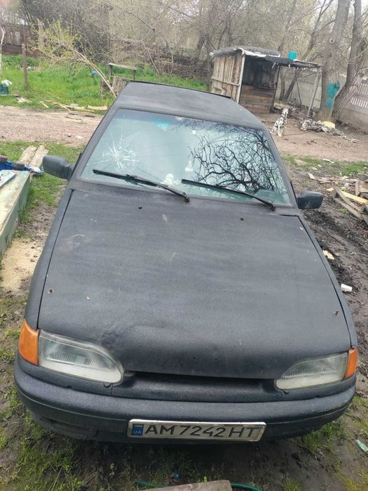 Автомобіль ваз 2114