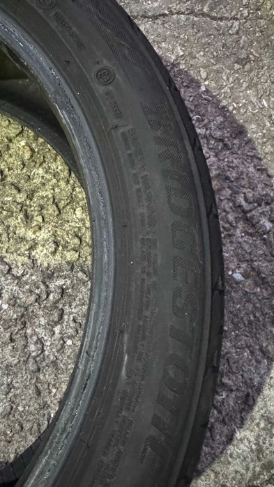 Pneus (2) Bridgestone 225/45/R18 RFT