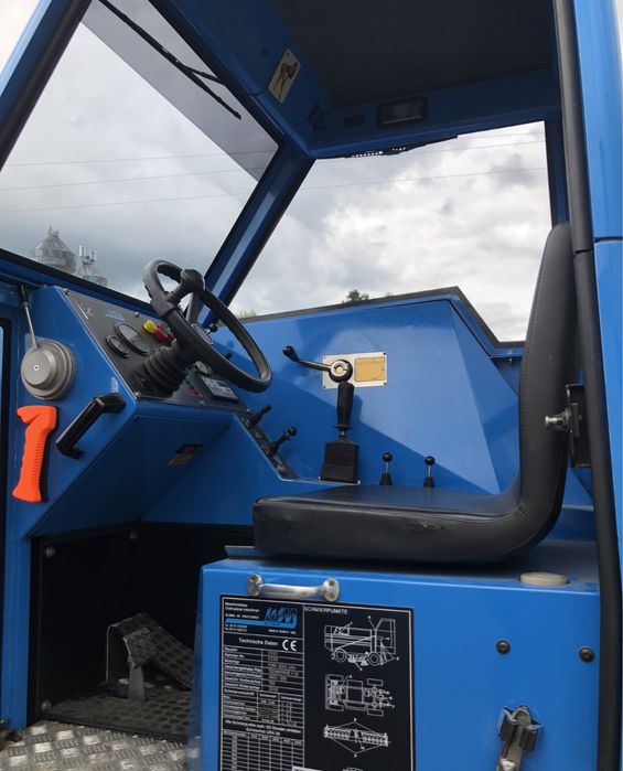 Льодоприбиральна машина