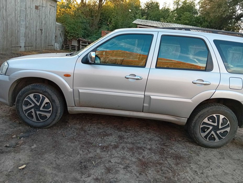 Mazda tribute 2.3 benzyna