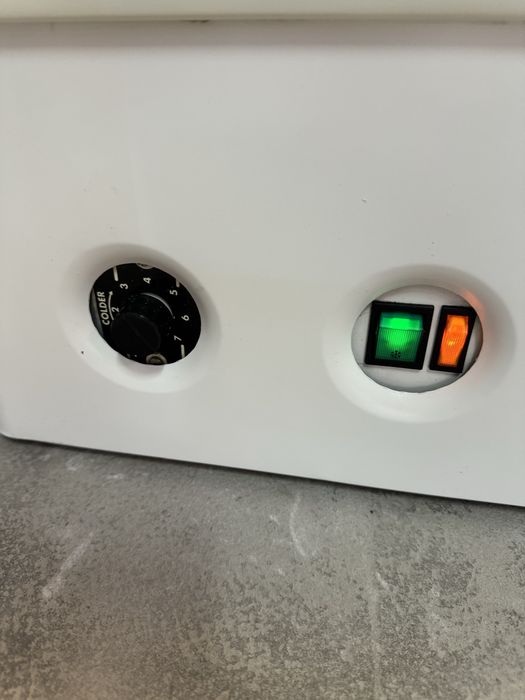 Холодильна Вітрина Кондитерська-Десертна Німеччина!