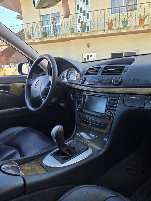 Mercedes E220 CDI 06/2003 Avantgard