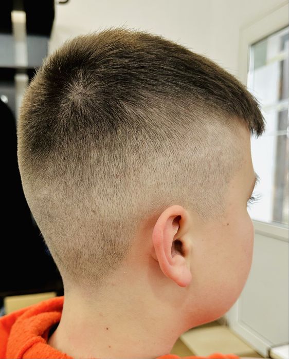 Чоловічі, хлопчячі і детячі стрижки, борода, вуса. Ірпінь