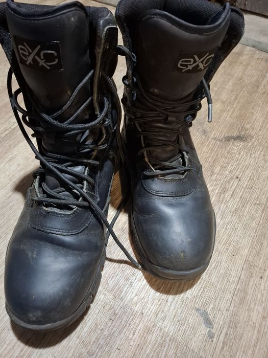 БЕРЦИ шкіряні 44-45розмір