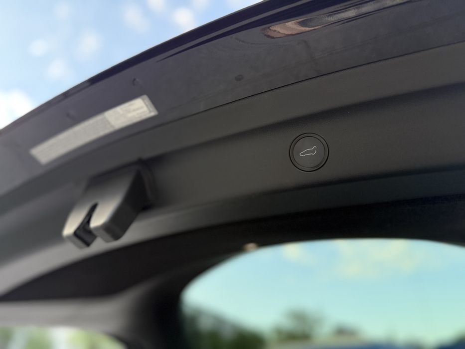 Tesla Y 2021 Long Range Dual Motor