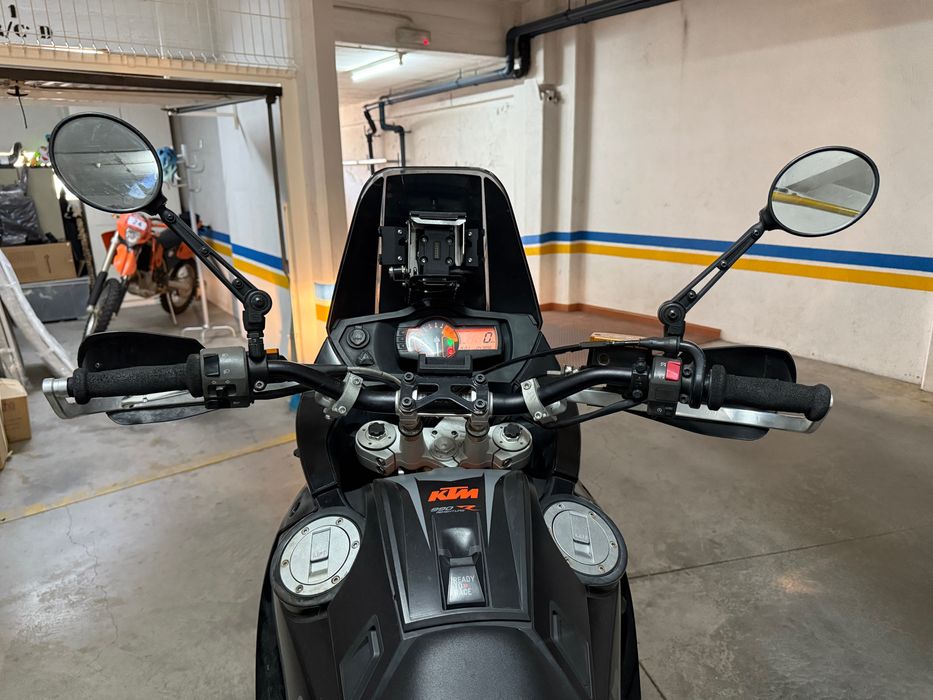 KTM 990 Adventure R com extras
