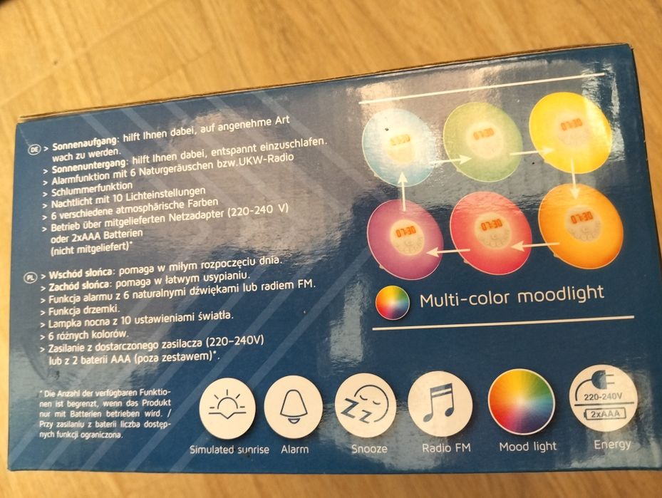 Розумний будильник з FM радіо та кольоровою підсвіткою