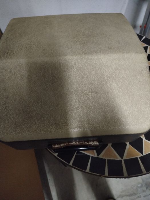 Máquina de escrever para colecionador - alfabeto devanagari