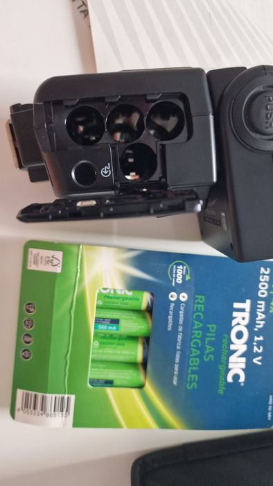 Nikon SB-600 Speedlight com acessórios