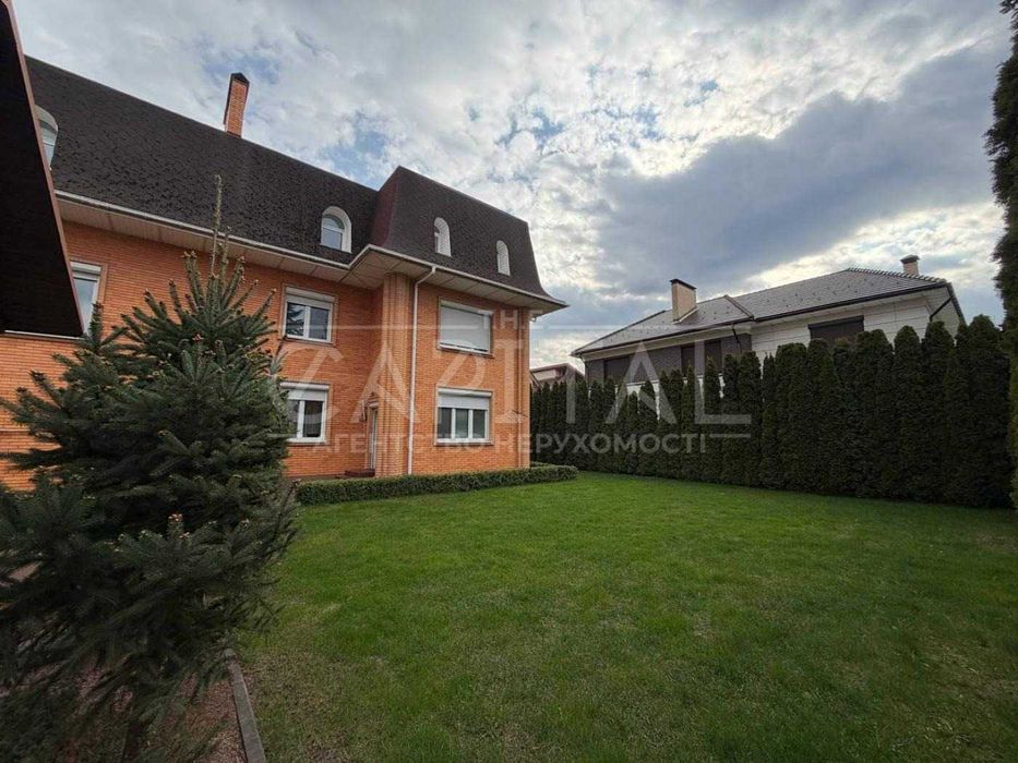 Терміново!!! Оренда Будинок, Подільський район, вул. Ранетна, 600 м2