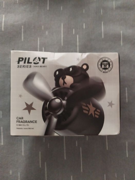 Продам освежитель воздуха в машину на дефлекторы воздуховода,