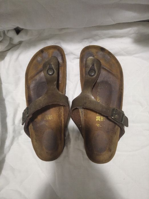 Летние босоножки.