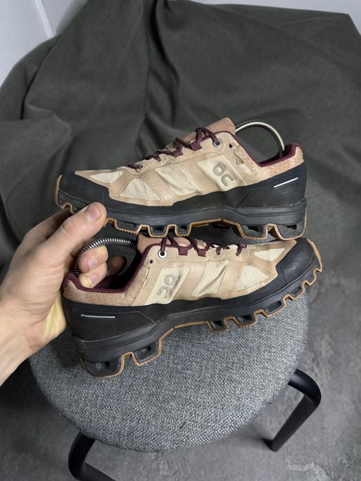 Кросівки ON RUNNING CLOUDVENTURE WATERPROOF 39 24.5 кроссовки он бігові