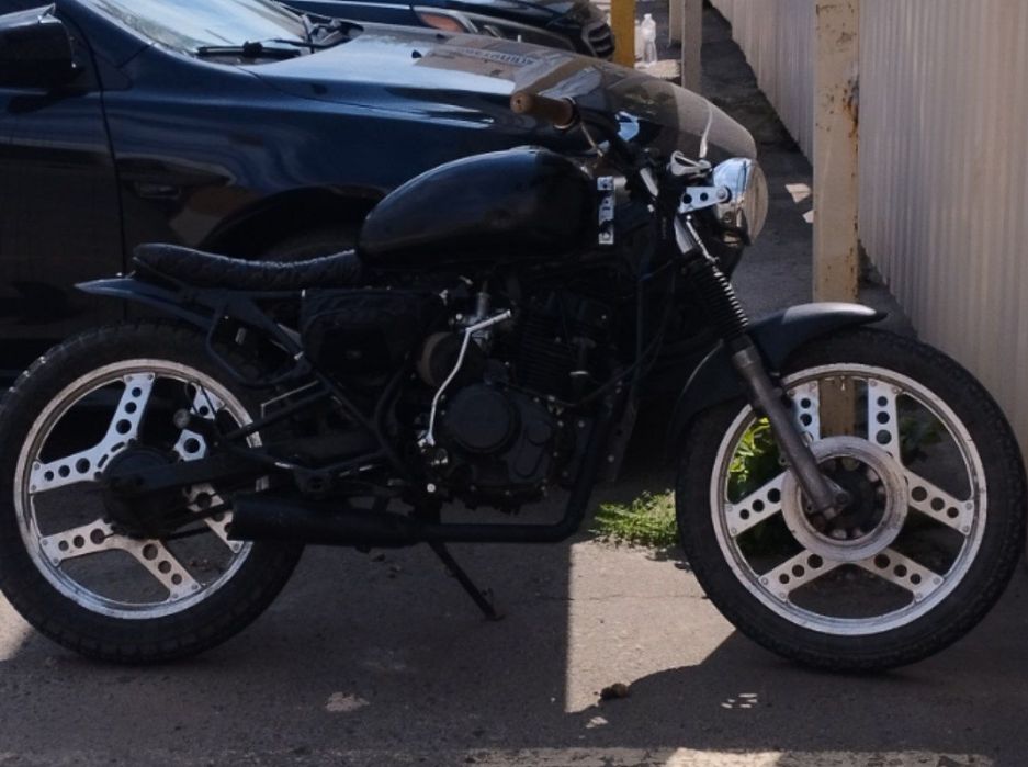 Honda 1980  200сс кастом